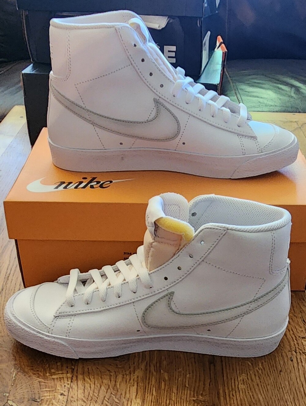 Nike Blazer Mid '77 Vintage Nas White High-Top Sneakers